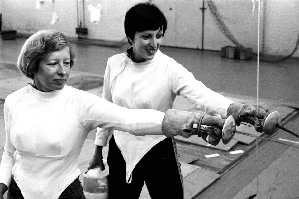 Rejtő Ildikó_Maros Magda_1977_mti_PetrovitsL.jpg